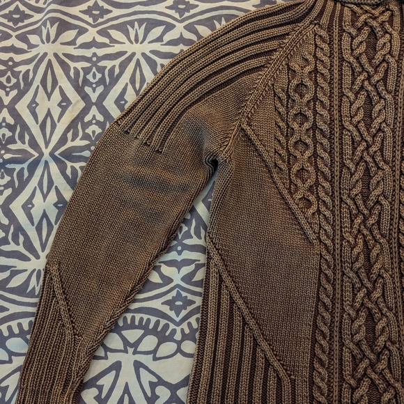 Women's Vintage Brown Cable Knit Sweater - Picture 3 of 13